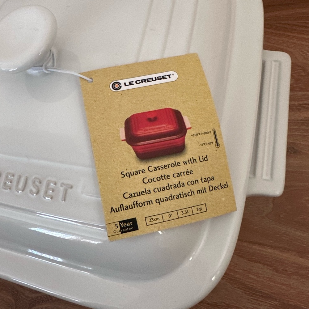 Le Creuset White Stoneware Shallow Square Covered Baker - Brand New - Picture 3 of 6